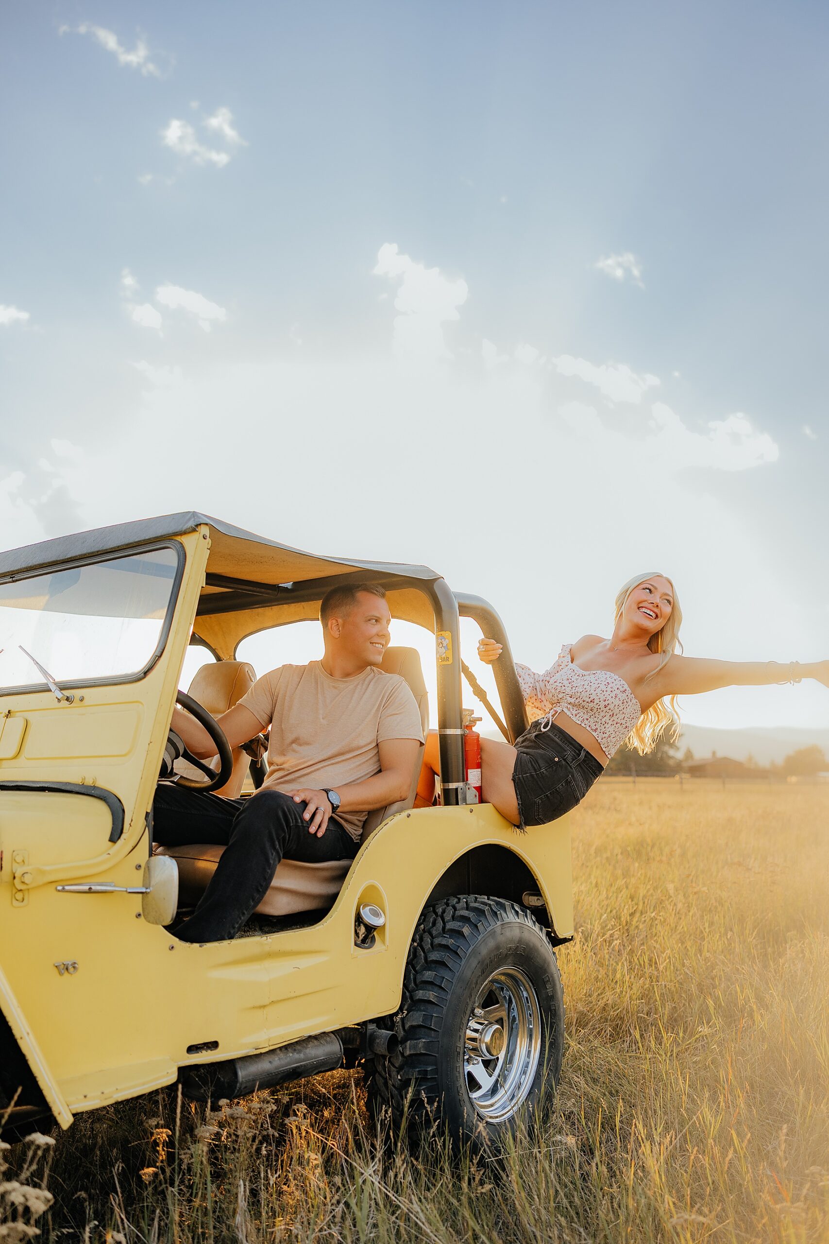 Adventurous Montana Couple photoshoot