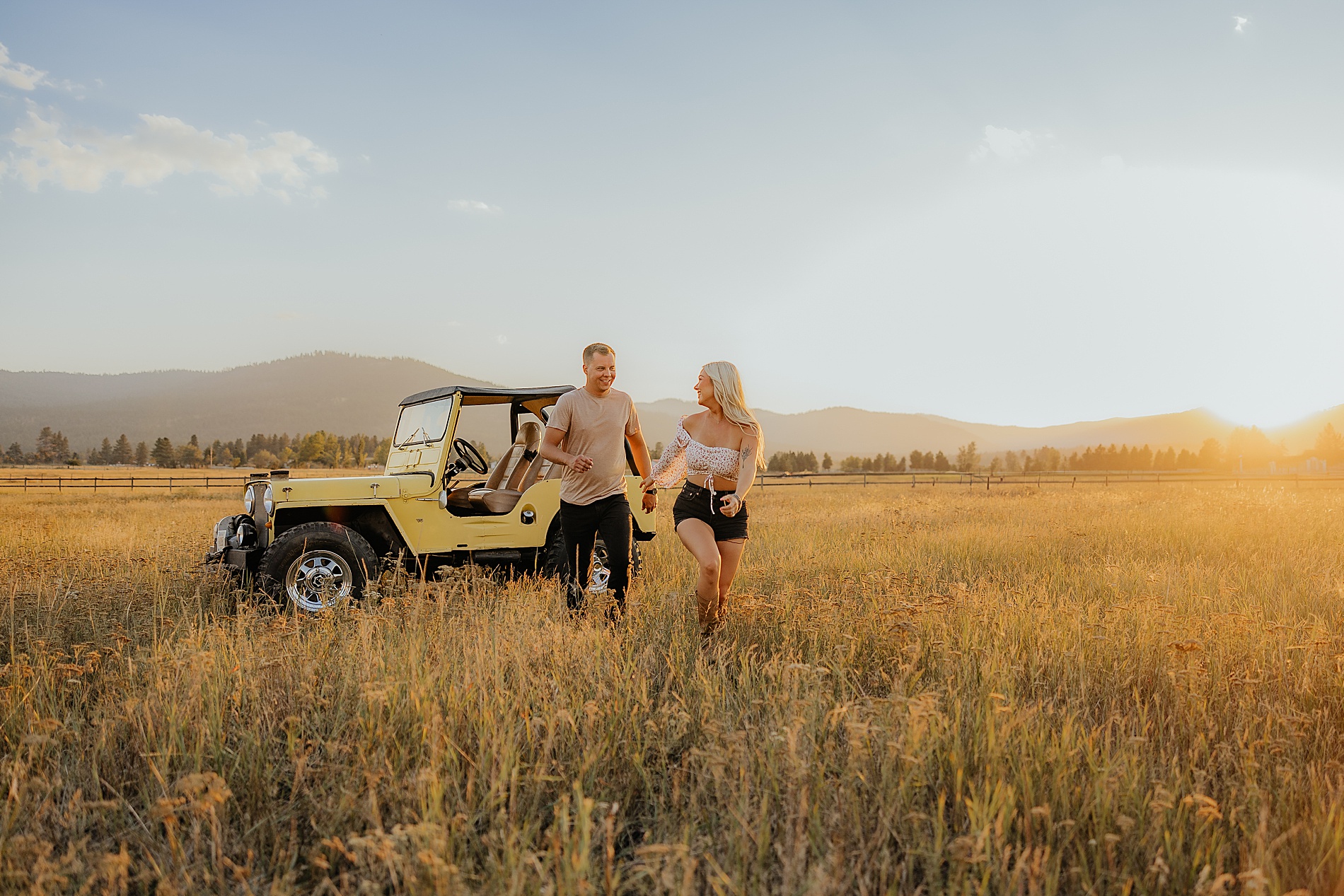 sunset couple photos in Montana