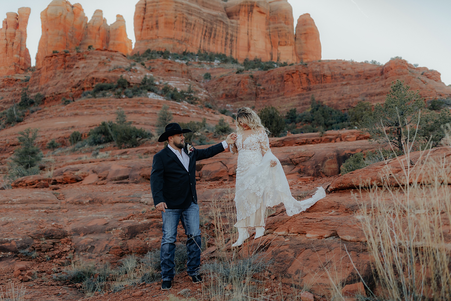 intimate AZ elopement | Things to consider when choosing an elopement location